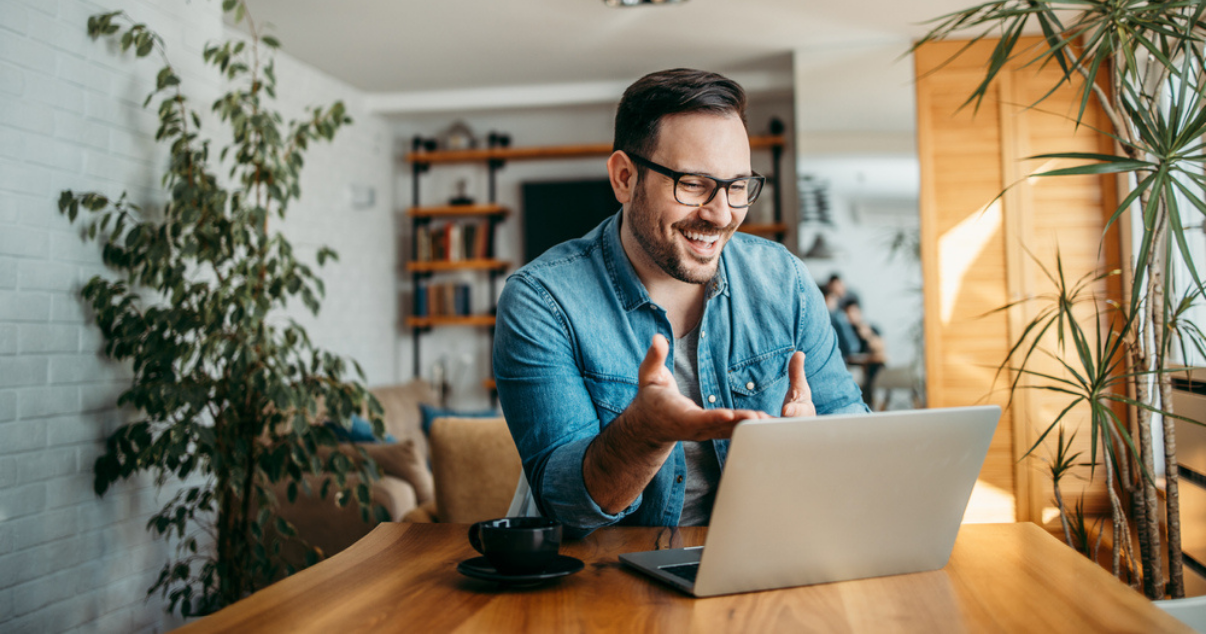 Billforward’s team member having a conversation B2C with his most loyal customers to let them know about the new benefits of an ecommerce subscription after COVID.